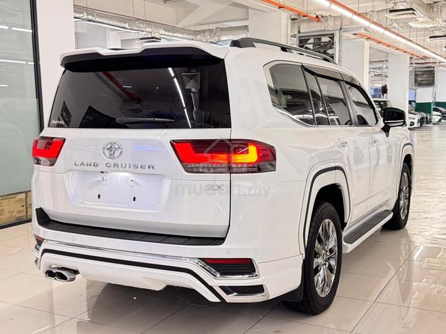 2023 Toyota LANDCRUISER 3.5 ZX Grade 4.5 Low Milea - 2