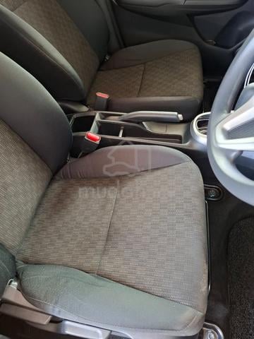 2015 Honda JAZZ 1.5 S (A) Direct Owner - 5