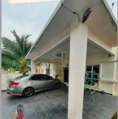 Penaga Indah Sikamat Seremban (1 Sty Semi D-4Bed 2 Bath)near sri Pulai 1