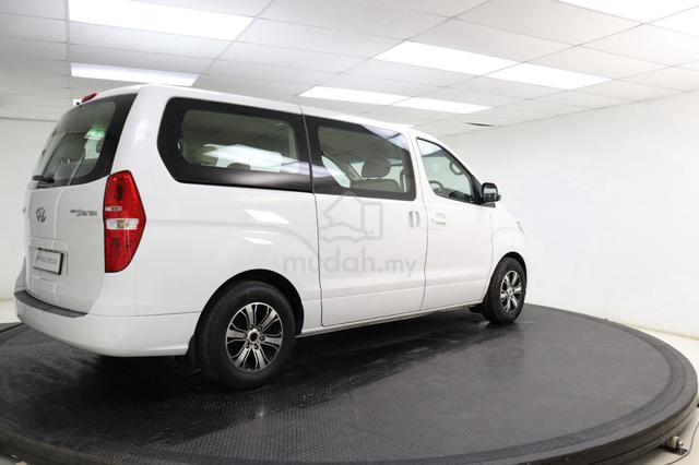 2019 Hyundai Grand Starex 2.5 - 3