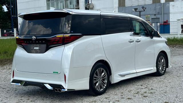 *SPECIAL PROMO* 2024 Toyota ALPHARD 2.5 Z - 2