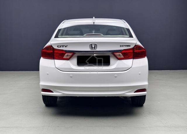 2015 Honda CITY 1.5 V FSH PushStart Genuine Mil - 4