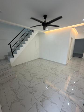 2 Sty Low Cost Jalan Kemboja Fully Renovated Taman Plentong Baru 1