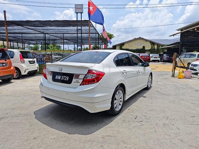 2012 Honda CIVIC FB 1.8 (AUTO) - 3