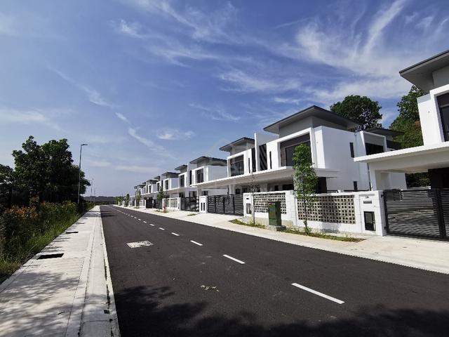 BRAND NEW GOOD CONDITION 2 Storey Semi D SIERRA PRIME Bukit Banyan 1
