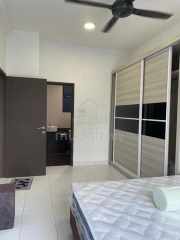 Seri Austin Residence Luxury Apartment 1