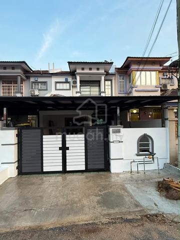 For Rent Double Storey Jalan Indah 4Beds Fully Furnished Bukit Indah 1
