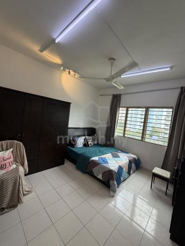 Zero Deposit (last Medium Big) Suriamas Condominium Bandar Sunway 1