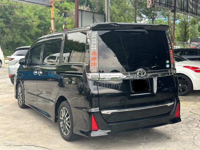 2017 Toyota VOXY 2.0 ZS KIRAMEKI II (A) LIKE NEW!! - 5