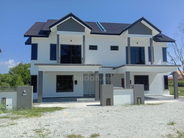 Rumah SEMI-D 2 TINGKAT CANTIK LUAS 2032SQFT DEKAT AIRPORT GONG BADAK 1