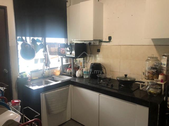 Rumah Teres 2 Tingkat, Bandar Saujana Putra 1