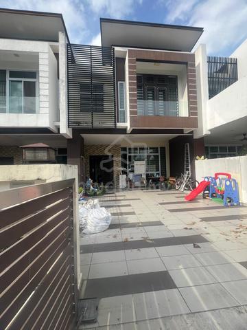 Bandar Baru Seri Alam Double Storey Emerald Crown House For Sale 1