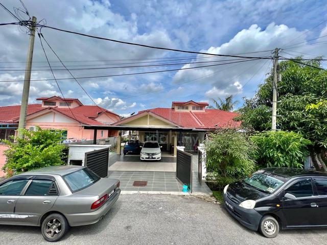 Zero Deposit | Renovated 1 storey Semi D Taman Dataran Abadi Sepang 1