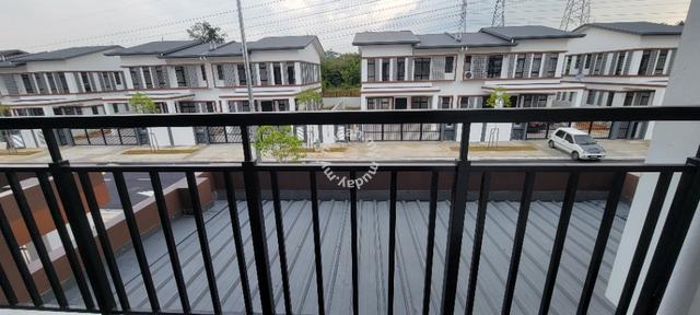 Negotiable Intermediate Double Storey Myra Saujana Sg Merab Dengkil 3