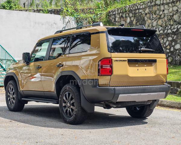 FIRST EDITION 2024 Toyota LANDCRUISER LC250 2.8 VX - 2