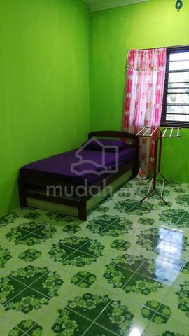 Room for rent 1