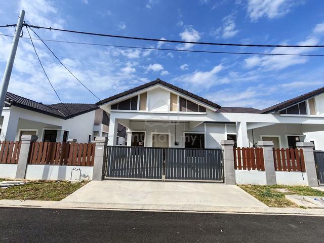 [FREEHOLD- GATED/GUARDED] Semi-D, Bandar Botani Parkland, Jasin Melaka 1