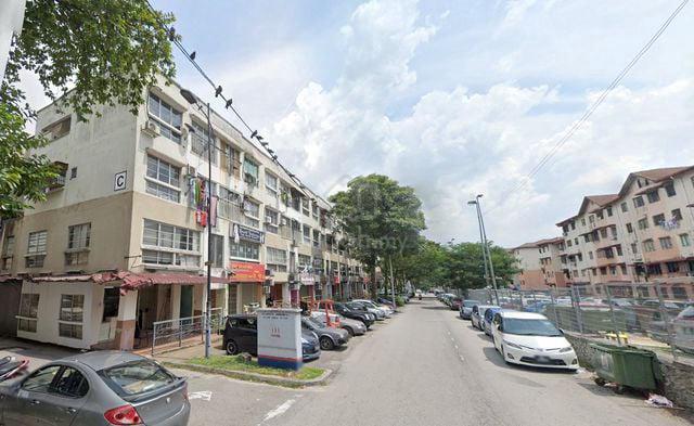 Suria Apartment (Damansara Damai) 1