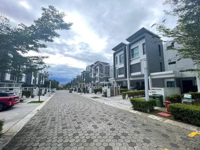SUNWAY MONTANA DESA MELAWATI 3 STOREY COURTYARD FREEHOLD For SALE 1