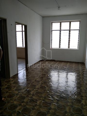 Flat di Taman Leisure, Gelang Patah 1