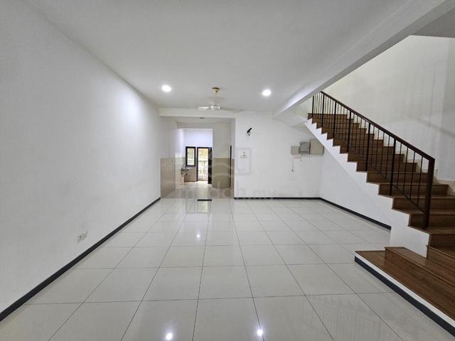 Bandar Bukit Raja Nahara basic unit nice condition for rent 1