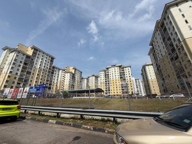 Larkin Idaman Apartment 1