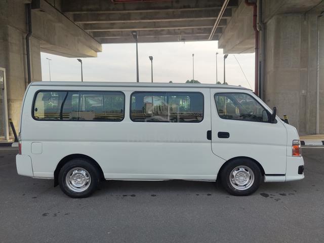 2014 Nissan Urvan 3.0 (M) Window Van 14 Seat - 5
