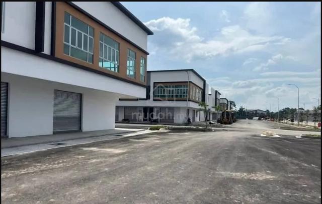 Brand New Shop Corner Lot For Rent 1
