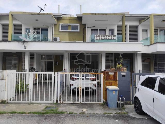 cheap townhouse bandar saujana putra jenjarom lower unit near mahsa u 1