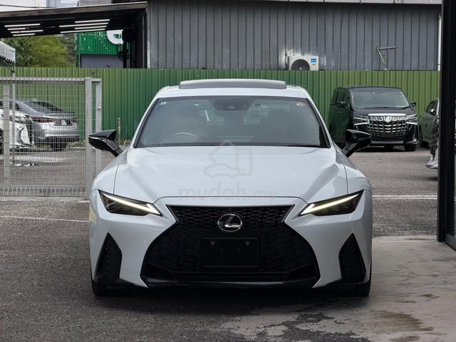 Lexus IS300 2.0 F SPORT MODE BLACK ACTUAL UNIT ADS - 1