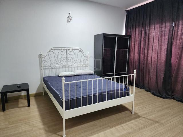 Rumah Sewa Bandar Enstek (Female Only) 1