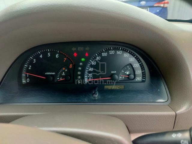 TOYOTA CAMRY Area Johor Bahru - 3