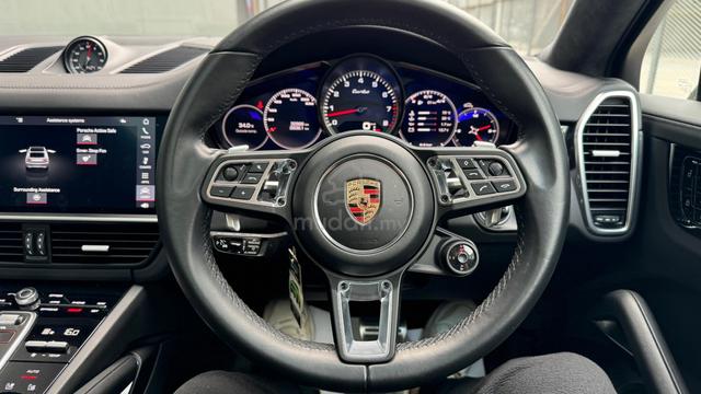 2019 Porsche Cayenne Turbo 4.0 V8 (A) UK SPEC - 5