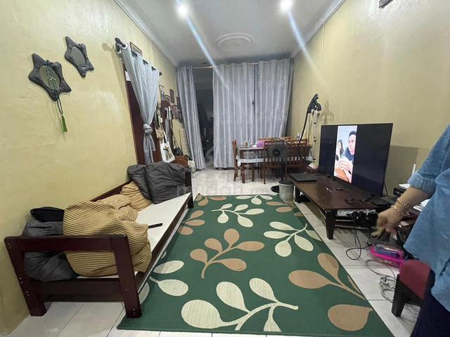 Single storey intermediate house at Taman Malihah Matang, Kuch 1