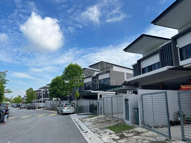 Kajang East 2 Storey House Fully Furnished @ Precinct 1@ Semenyih 1