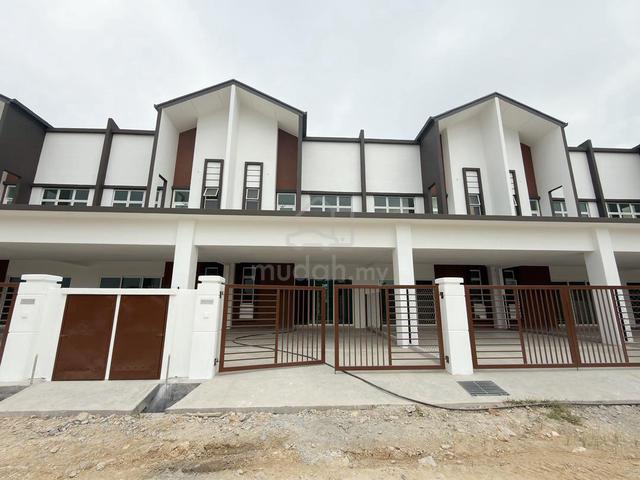 5mins to Town Melaka Freehold Bumi Lot Double Storey 20x70ft Klebang 1