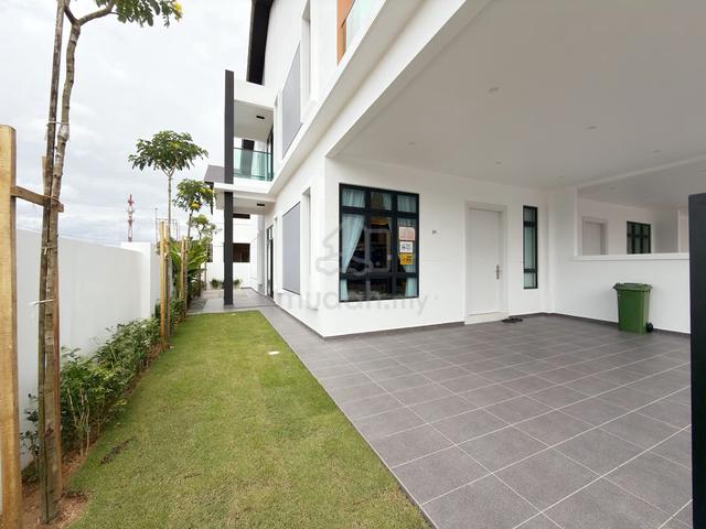0 Downpayment High-End Gated Guard Club House 2 Storey Bachang Aeon 1
