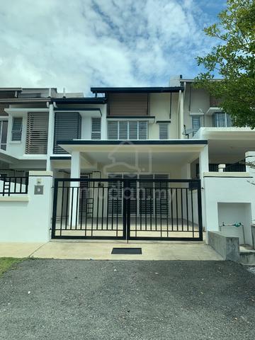 Duranta 2 storey terrace house in Bandar Seri Coalfields Sungai Buloh 1