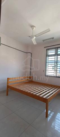 Ehsan Jaya Shop Apartment FOR RENT 1
