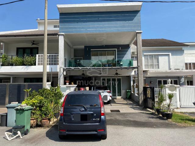 FULLY FURNISH + GATED GUARD ! Double Storey, Seri Bangi, Seksyen 8 1