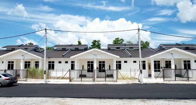 Teres Di Taman Bestari, Tebing Tinggi Tanah Merah 1