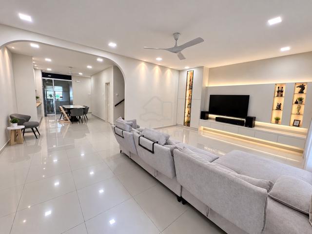 Cheras Vista, Facing Open 1