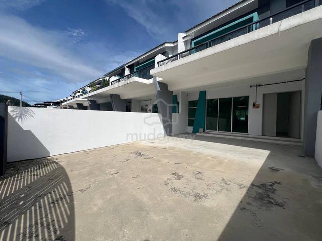 Lahat Mosey Hill Brand New Double Storey House For Sale/ Spacious Land 1