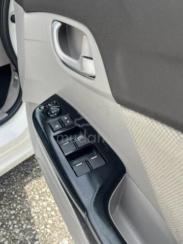 2014 Honda CIVIC 1.8 S (A) - 5