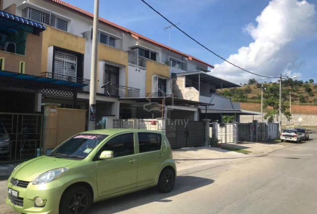 Kulai Kelapa Sawit Taman Scientex Jln Scientex E.Lot 2.5 Storey House 1