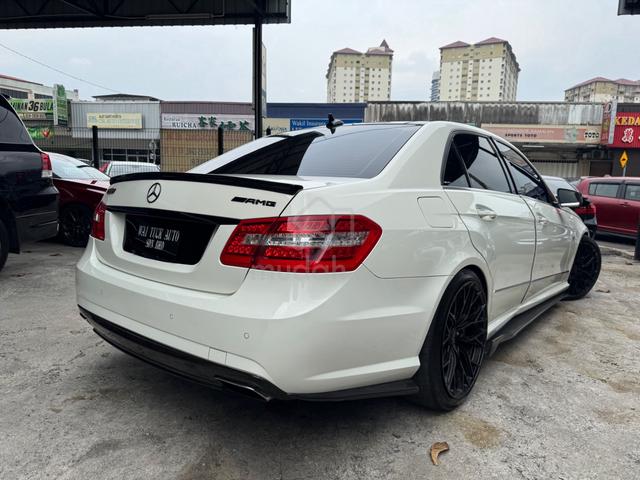 Mercedes Benz E250 1.8 CGI AMG SPEC Sunroof 7 Sped - 4