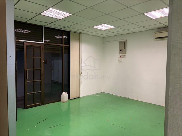 Office Space at Jalan Kemajuan PJ Industrial Park 1