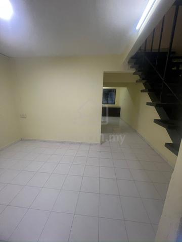 Jalan Bayan Tmn Kota Puteri Reno 15 Min JB CIQ VIA EDL For Sale 1