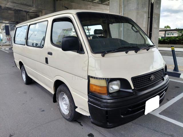 2000 Toyota Hiace 2.4 (M) Window Van 14 Seat - 1