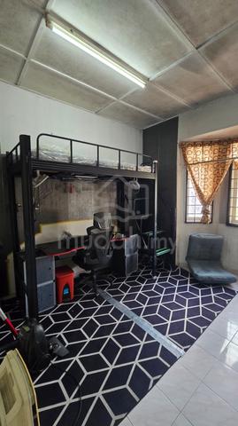 Master Bedroom c/w fully Furnish 1